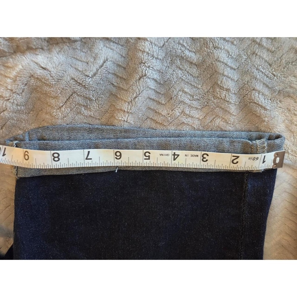 Women's Dark Jean Shorts - Picture 4 of 8